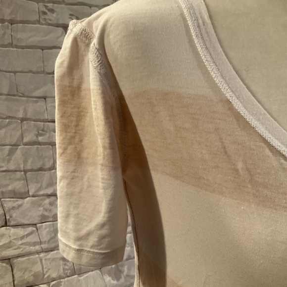 “LULULEMON” Beige and White Short Sleeve T Shirt. - Picture 5 of 11